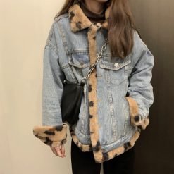 1089 แจ็คเก็ตยีนส์-ลายเสือ ใส่สองด้าน