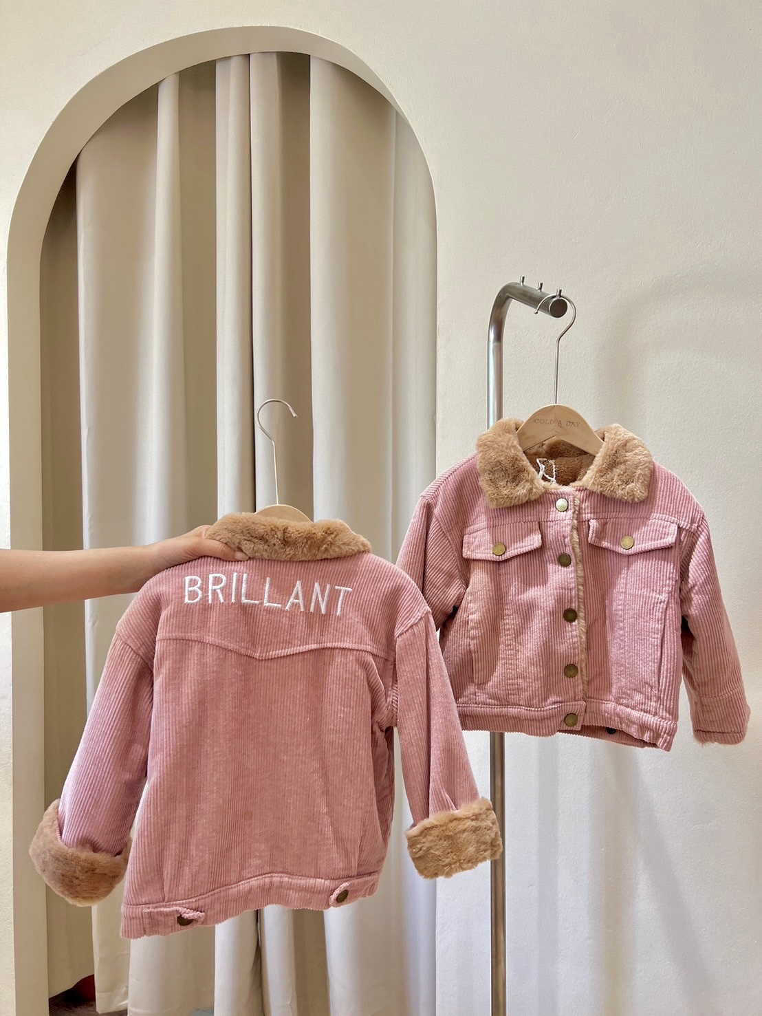9019 90S Pink Coat Kids 2