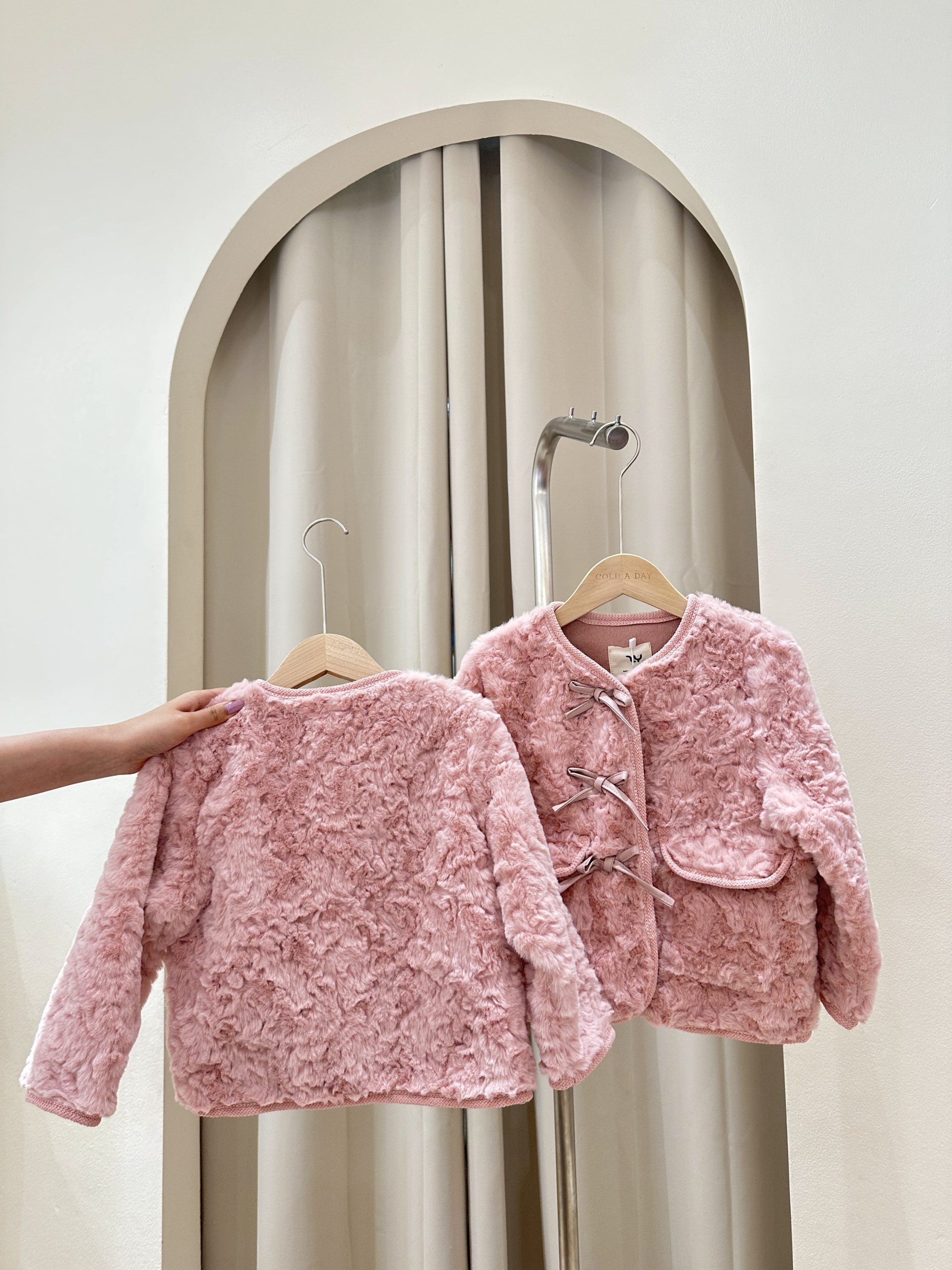 9119 Pink Fur Coats 3