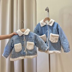 9062 เสื้อยีนส์บุขนขาว