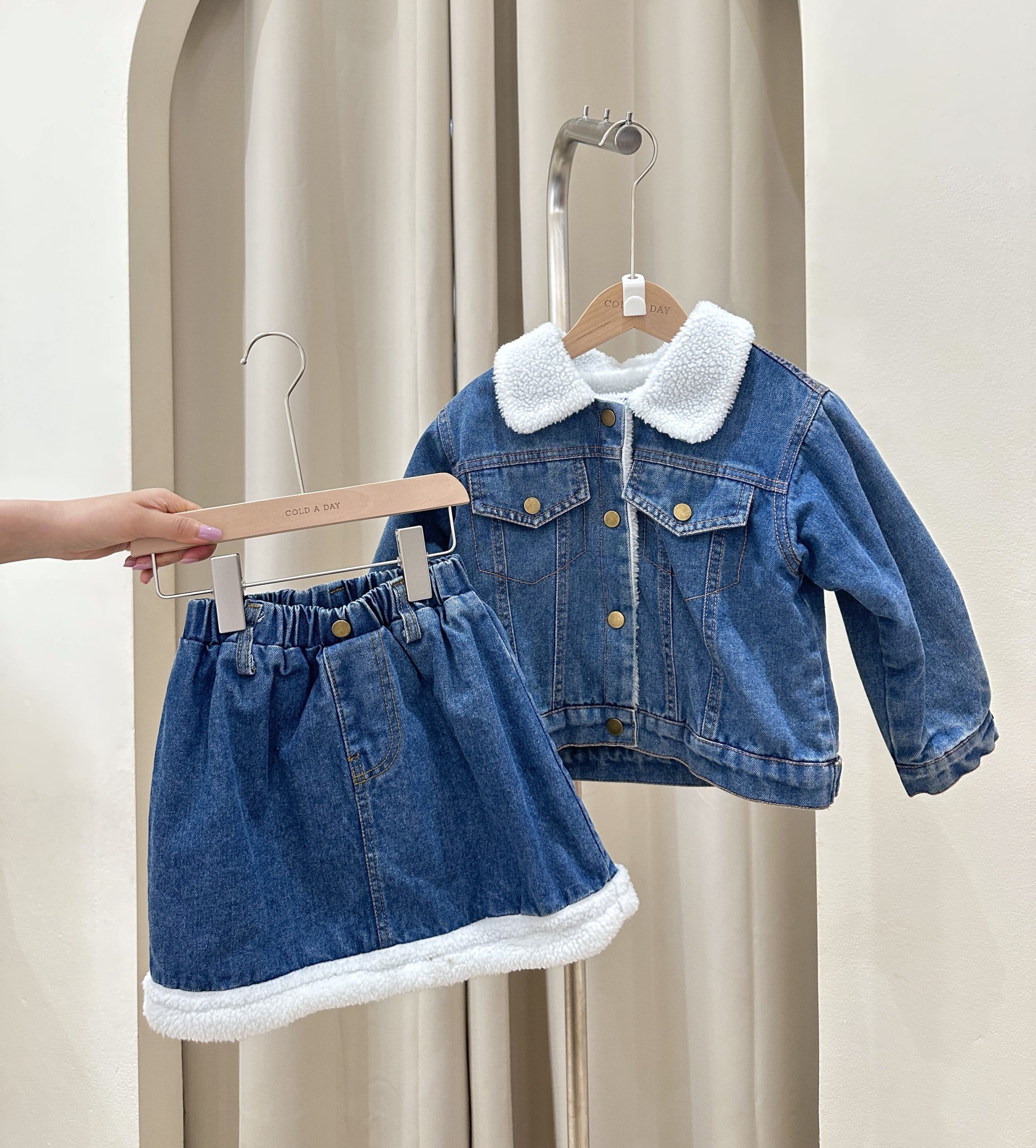 9094 ชุดเซ็ตเสื้อกระโปรงยีนส์