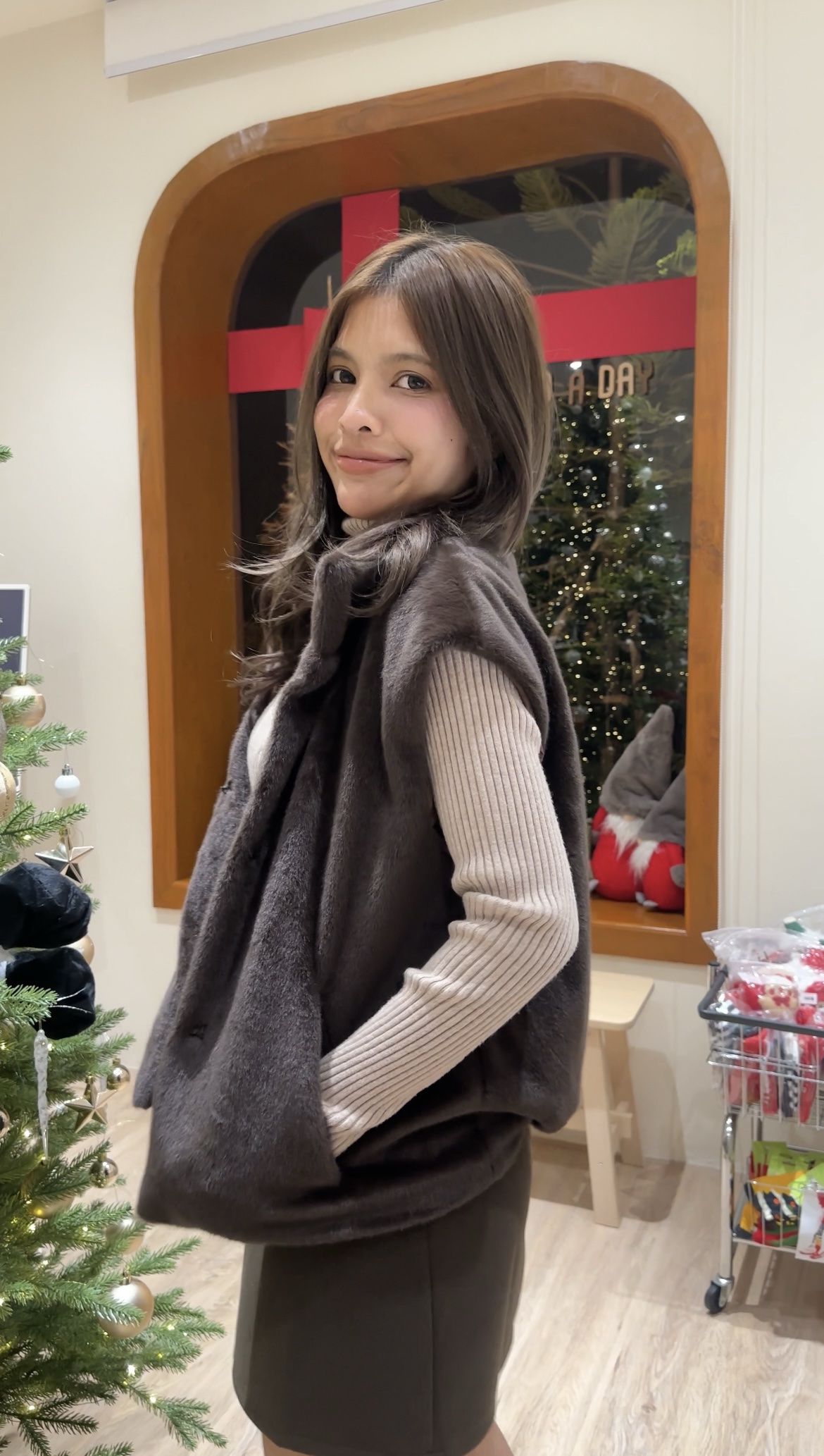 1370 Chic Fur Gak 2