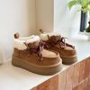 8061 Snowy Boots 3