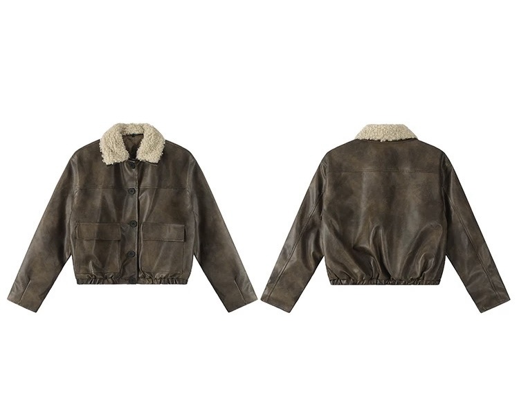 1387 Leather Chic Crop - Image 3