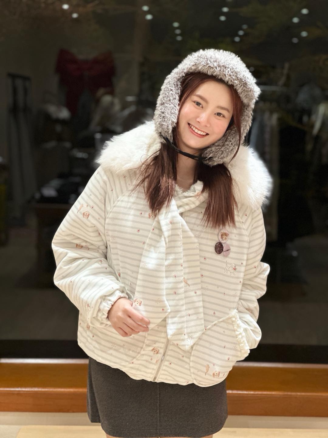 1431 Bobby bow Coat 3