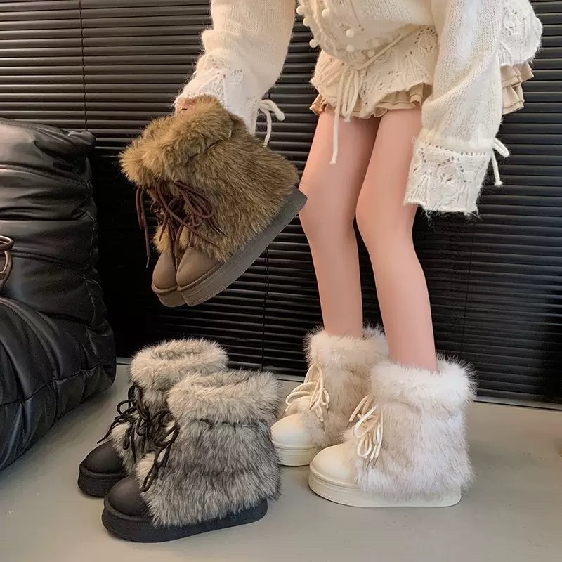 8071 Snowy Fur Boots 9
