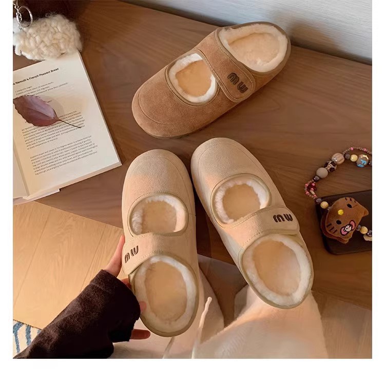 8067 Moonie Winter Boots