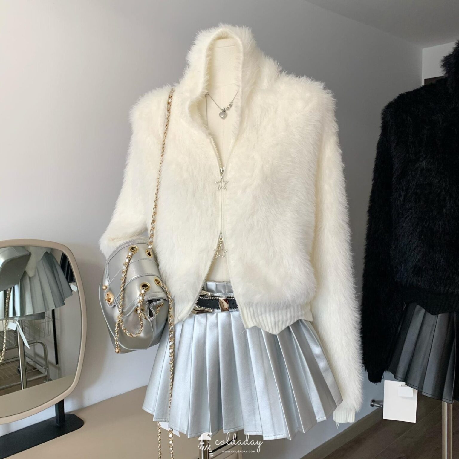 2071 Rock Star Mink Top 6