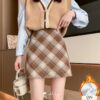 3137 Winter Plaid Skirt 20