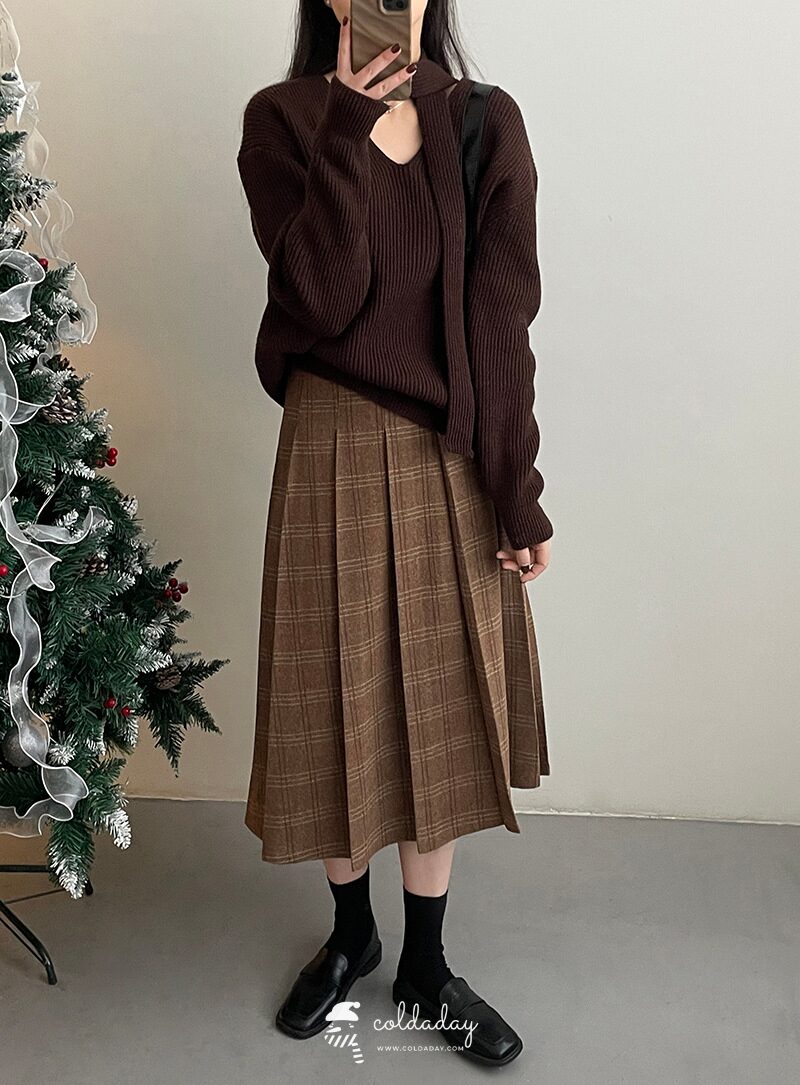 3154 Paris Check Midi Skirt 9