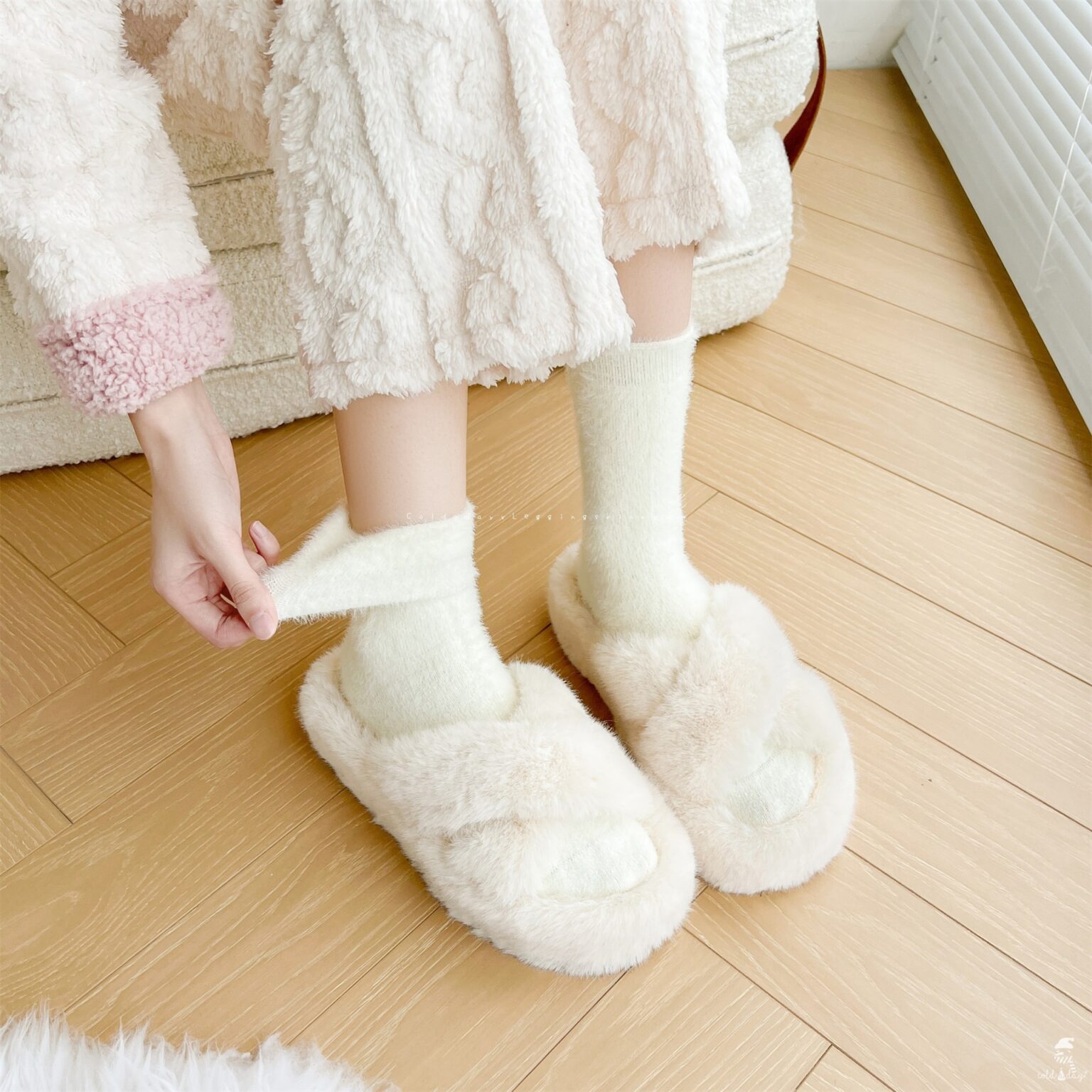 6111 Mink Wool Socks ถุงเท้าขนมิงค์ 10