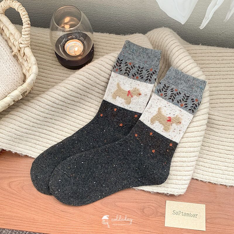 6121 Puppy Cozy Socks 16