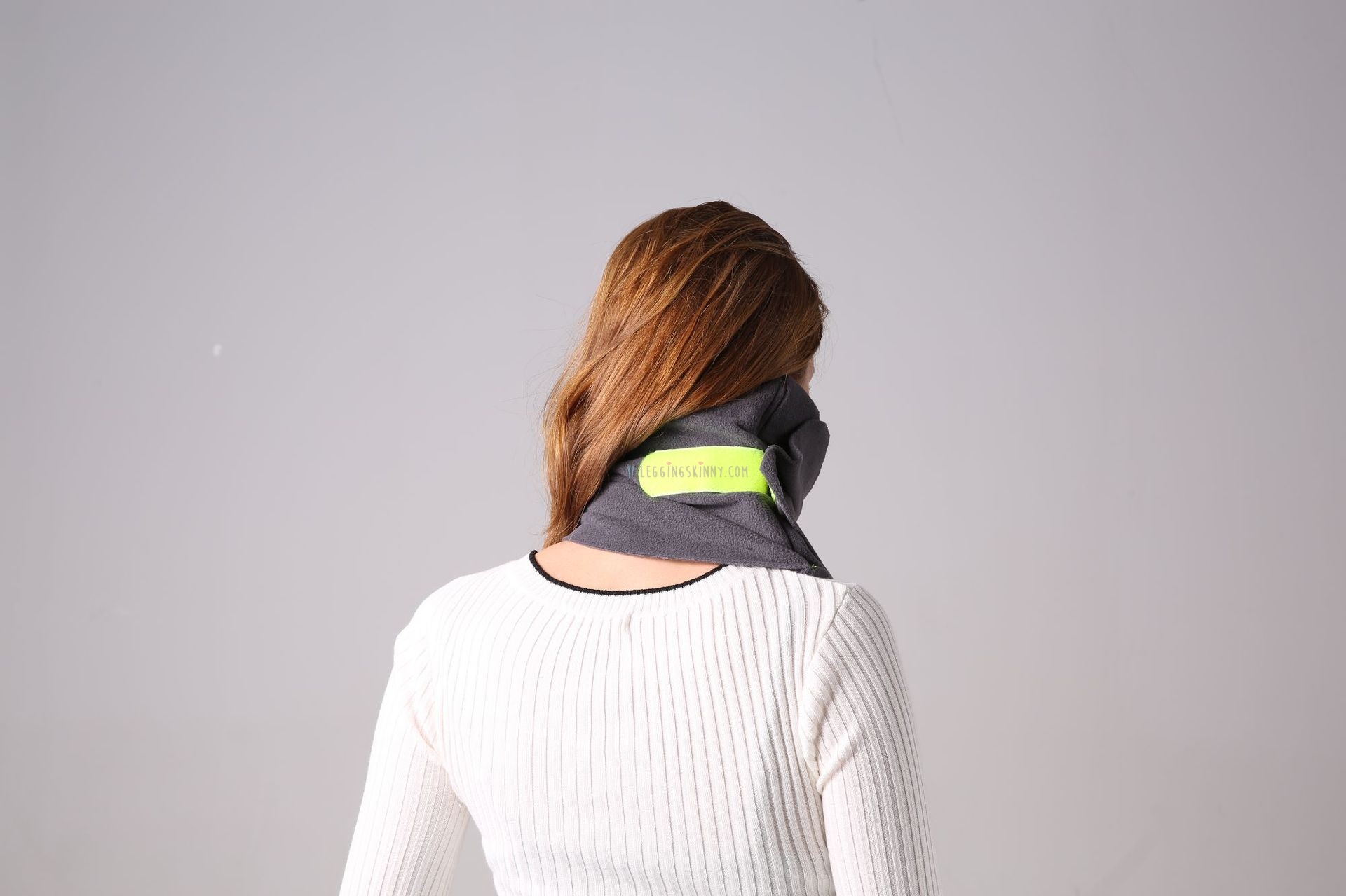 7054 Travel pillow หมอนรองคอพกพา 13