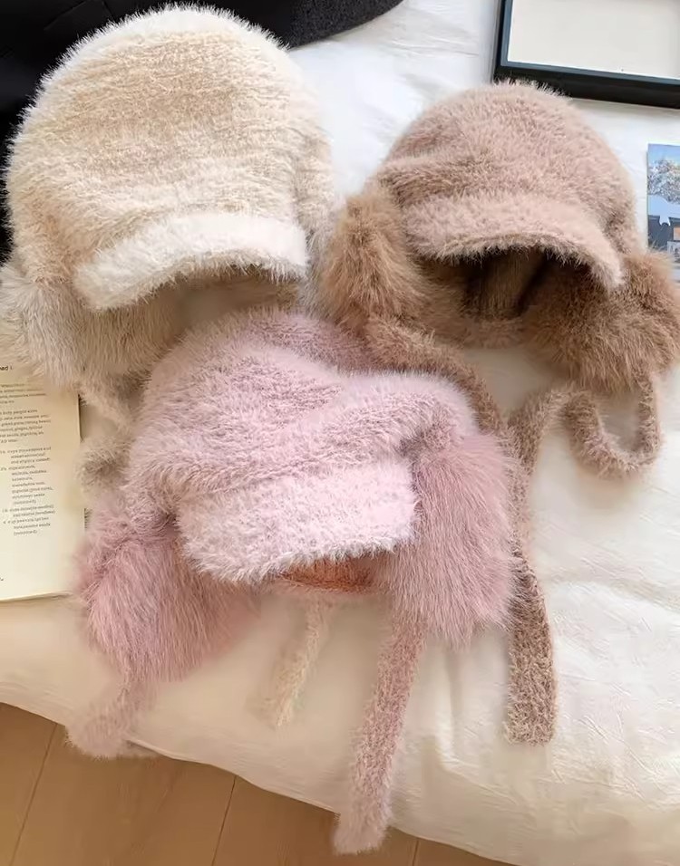 6139 Snow Bunny Trapper Hat