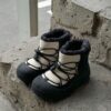 9226 Moon Walk Boots 2