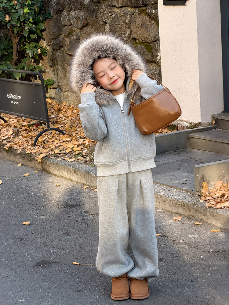 9232 Winter Fox Kid Set 12